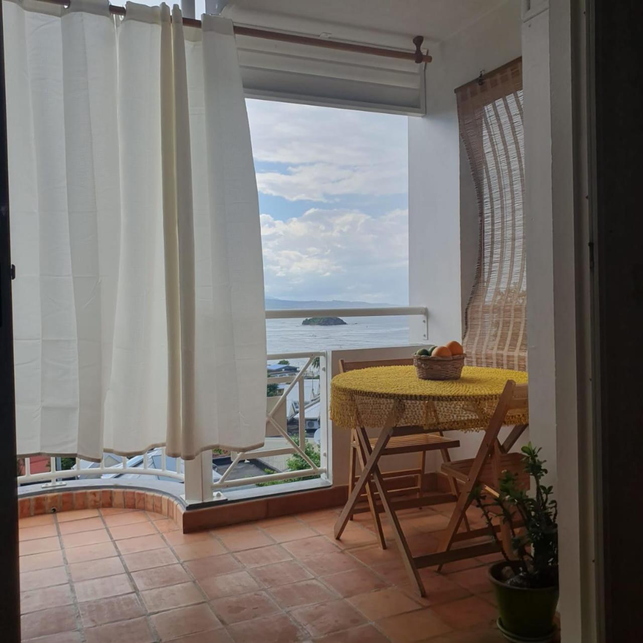 Appartement De La Baie, Vue Magnifique, Tartane La Trinite Exterior photo